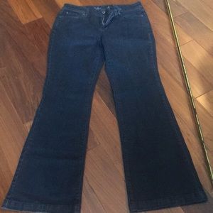 Dark blue jeans never worn